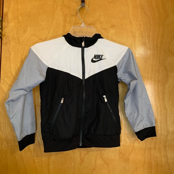 Kids Nike Windbreaker - Picture 2 of 7